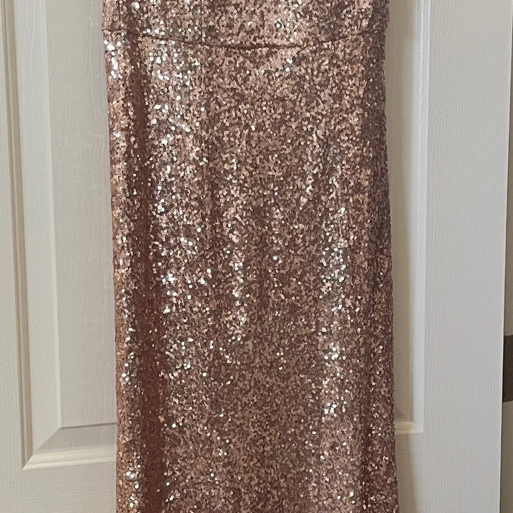 NEW ROSE GOLD SEQUIN DRESS - Picture 3 of 5